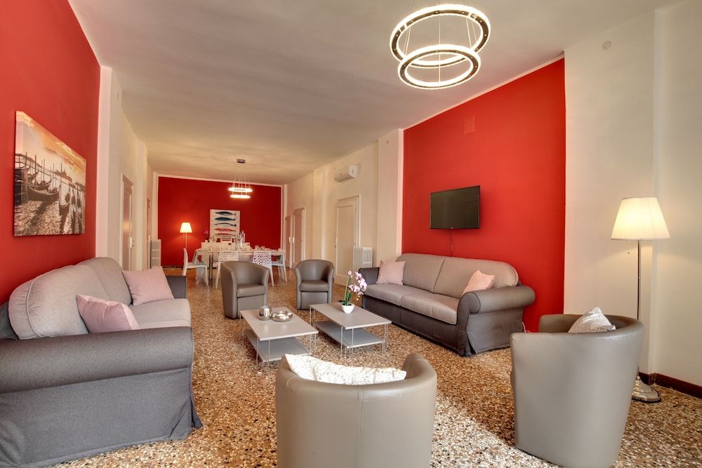 Accademia Opera Deluxe Apartment 2