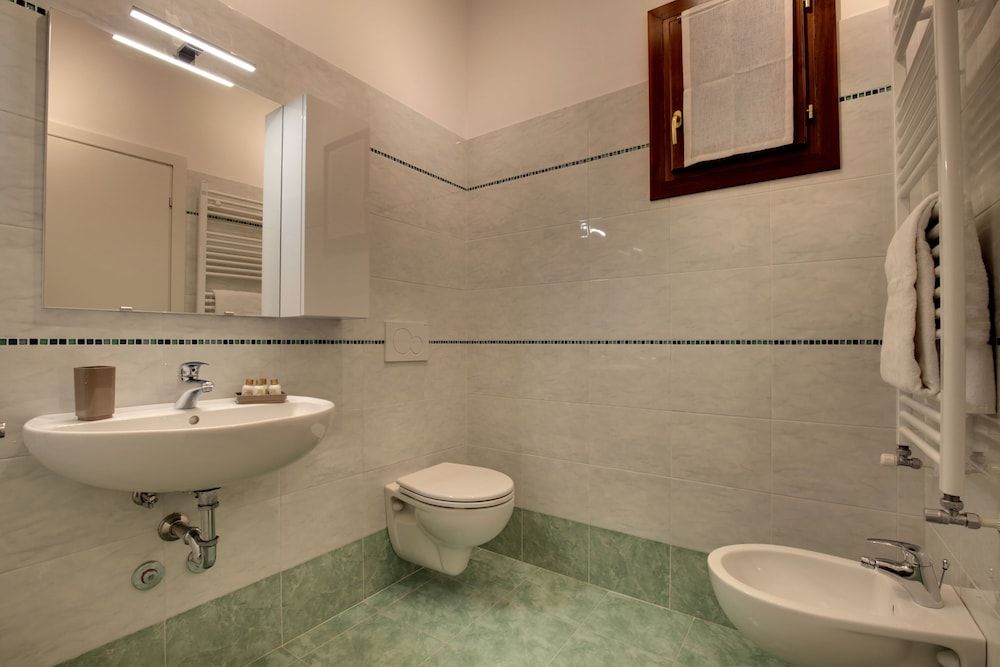 Accademia Opera Deluxe Apartment 25