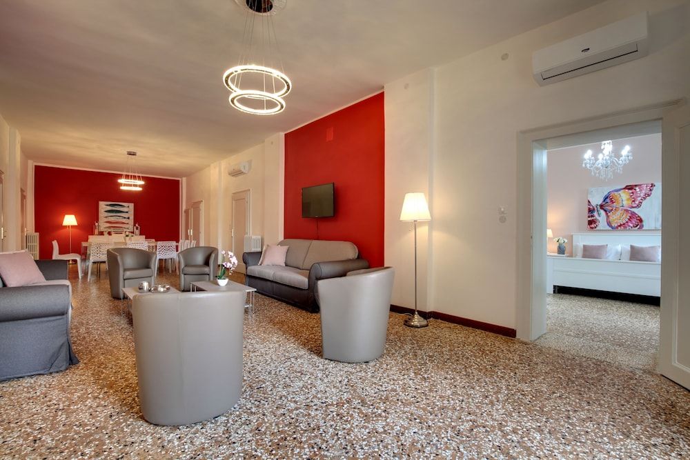 Accademia Opera Deluxe Apartment 19