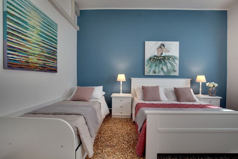 undefined Accademia Opera Deluxe 8