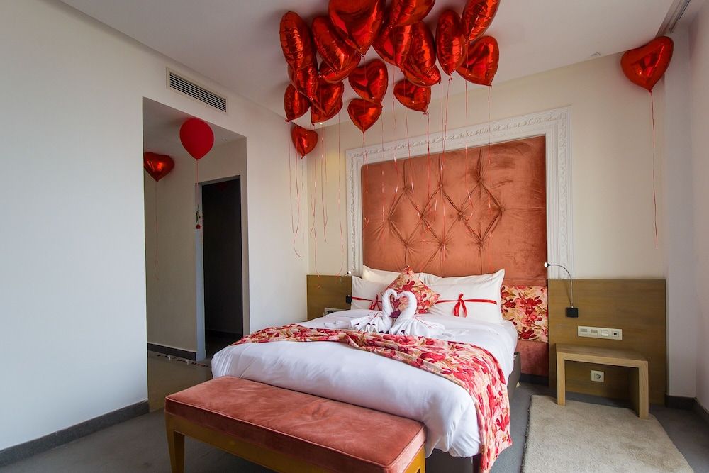 Mandarin Palace Deluxe Double Room 4