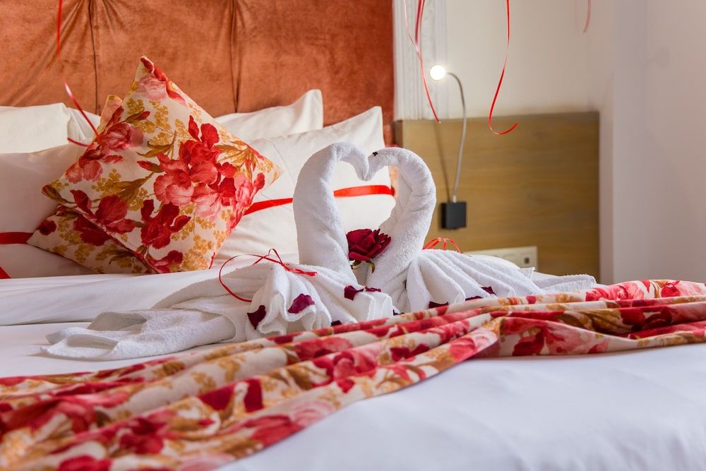 Mandarin Palace Deluxe Double Room 6