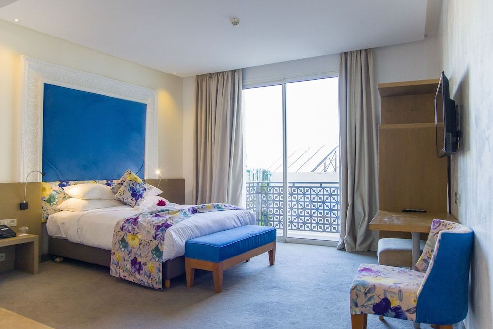 Mandarin Palace Deluxe Double Room 2