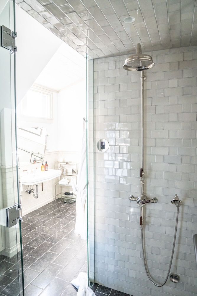 Public House Lofts Winterland 12