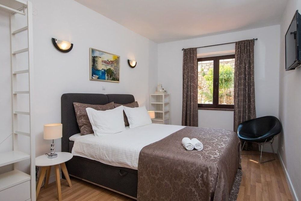 Villa Dard Double Room 10