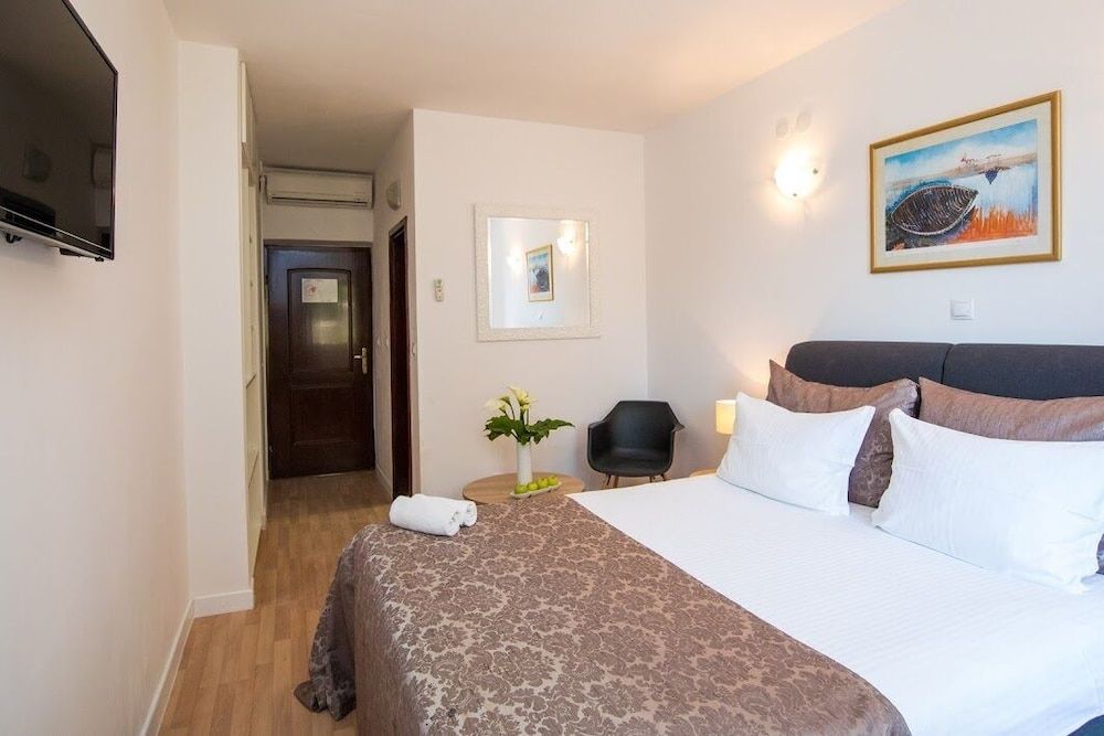 Villa Dard Double Room 5