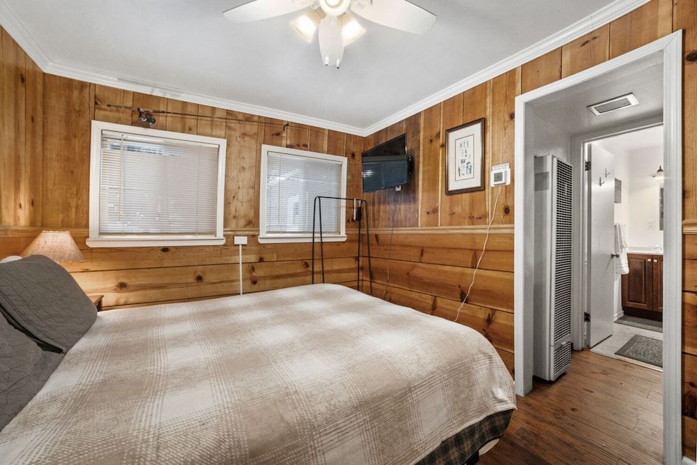 Emerald Bay Village Comfort Studio 2