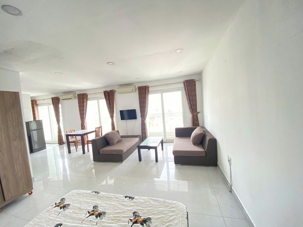 undefined White Diamond Hotel 2