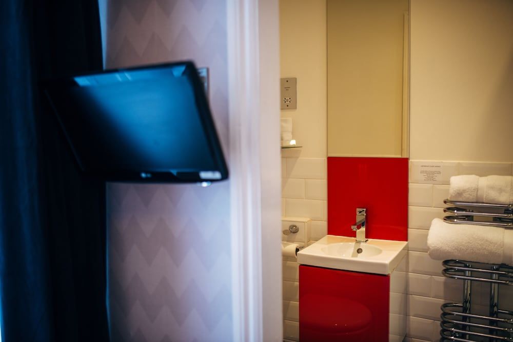 Stattons Hotel & Restaurant Standard Single Room with Shower 6