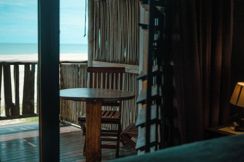 Zebra Boutique Hotel Comfort Room, Beach View 12