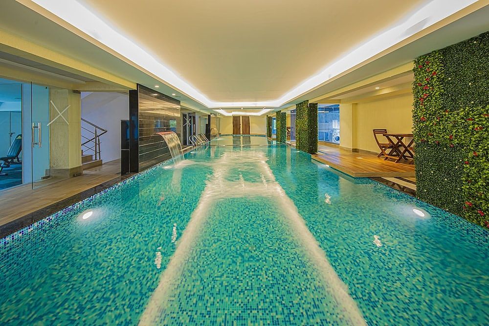 undefined AR Suites Jewels Royale 5