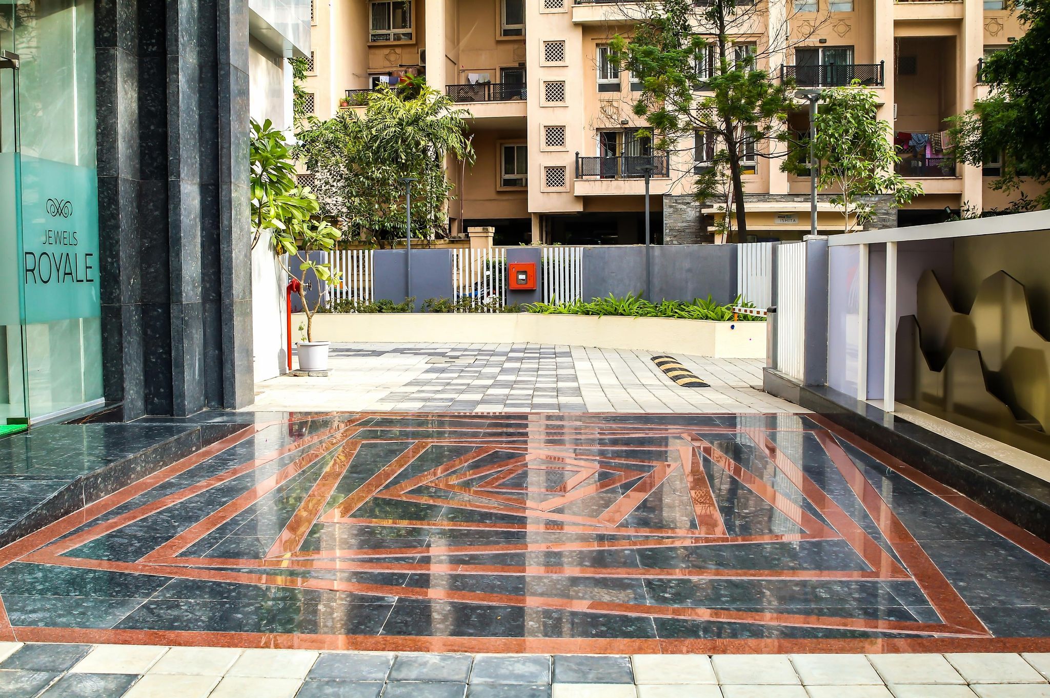 undefined AR Suites Jewels Royale 9