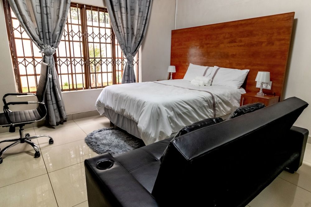 undefined Aura Guest House 10