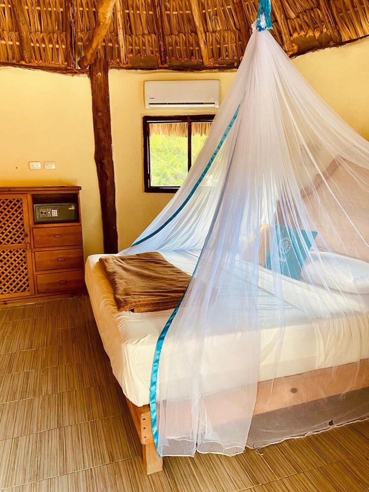 Jáalk'ab Cabañas Premier Cabin, 1 King Bed, Non Smoking 6