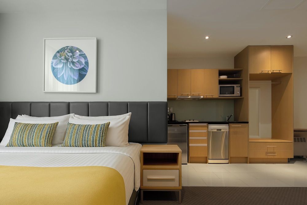 Quest on Hobson Studio, 1 King Bed 4