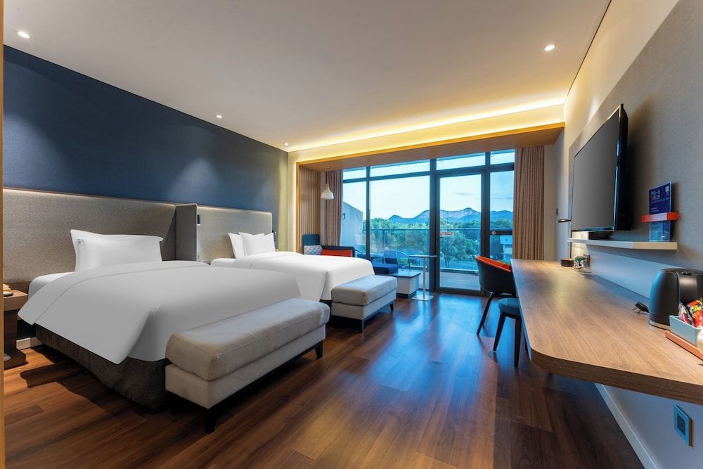 Standard Room, 2 Twin Beds, River View