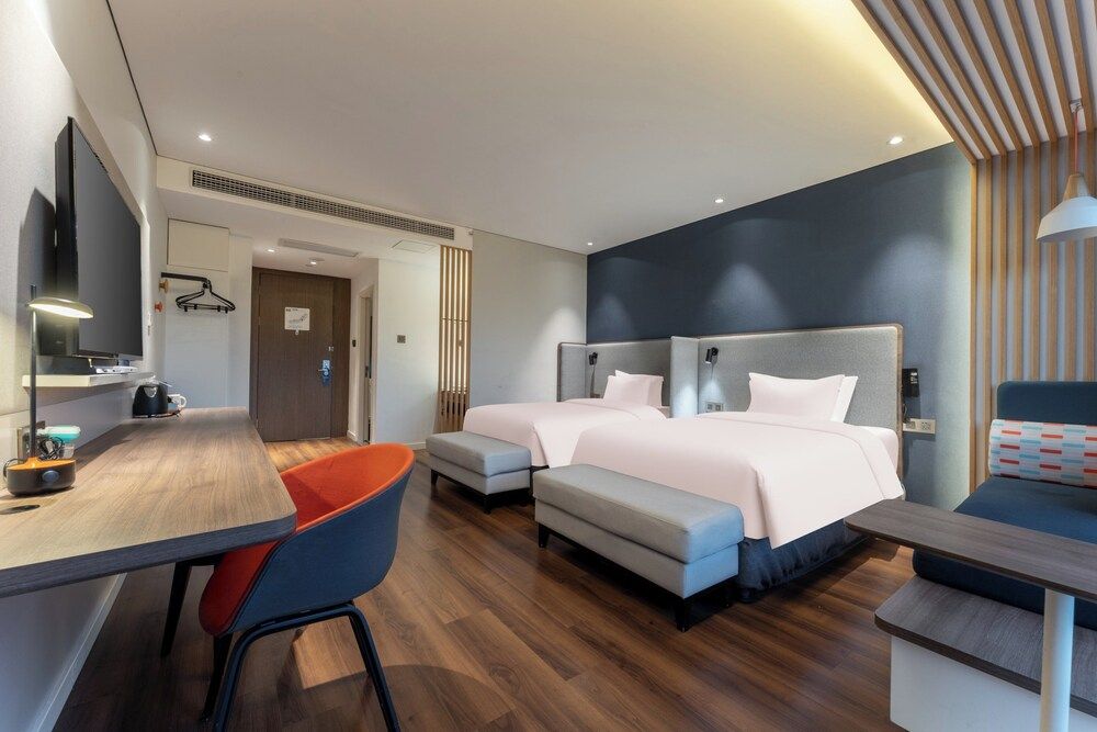 Standard Room, 2 Twin Beds, River View