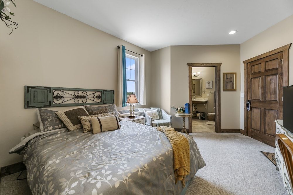 Twisters Bed and Breakfast Classic Room 2