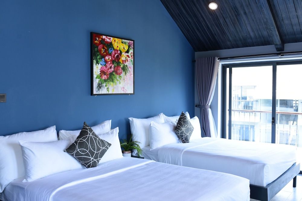 Family Studio Room Seaview with Balcony and Bathtub