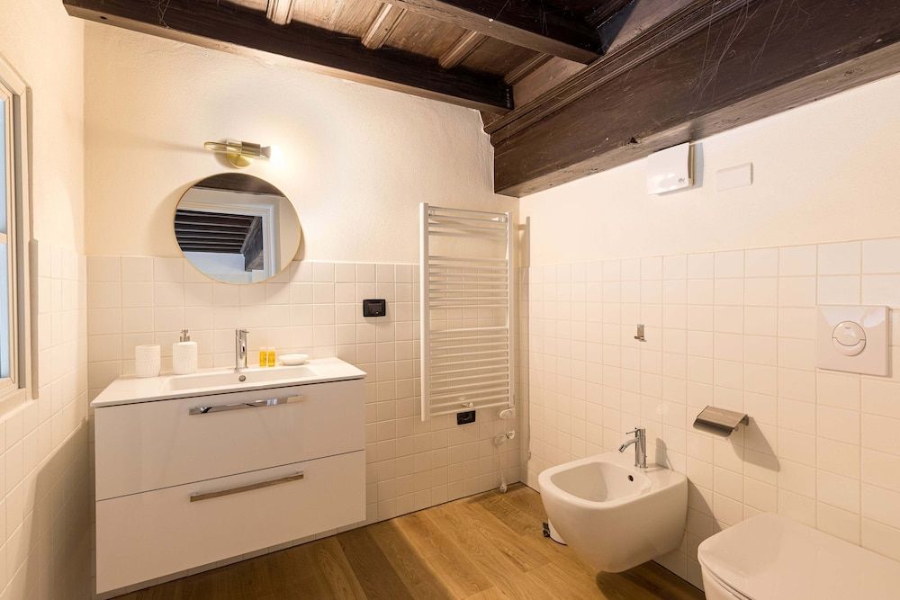 Palazzo Odescalchi Basic Apartment (UNITA 6) 8