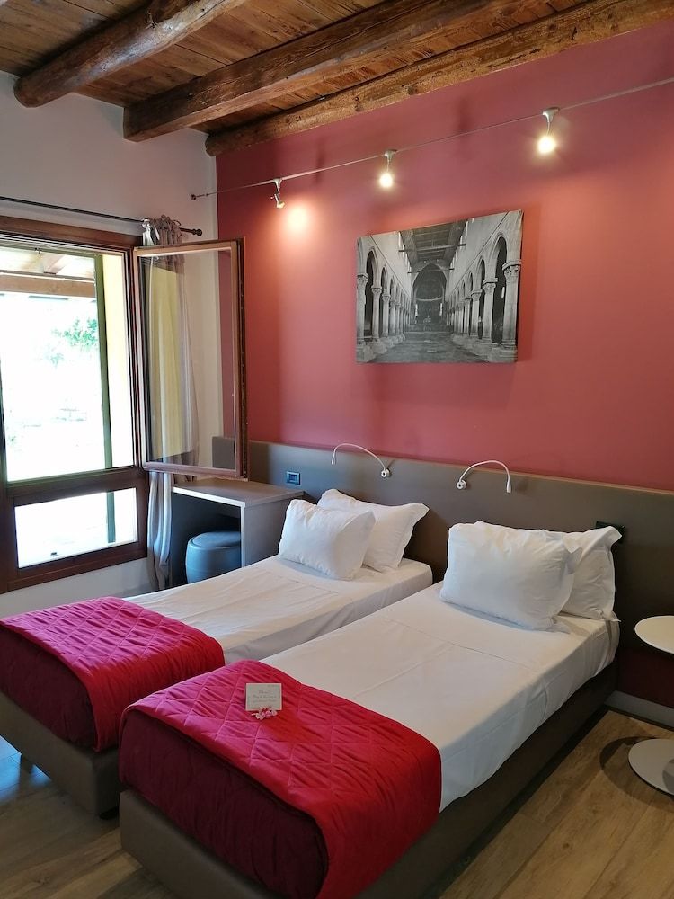Double or Twin Room, Pool View