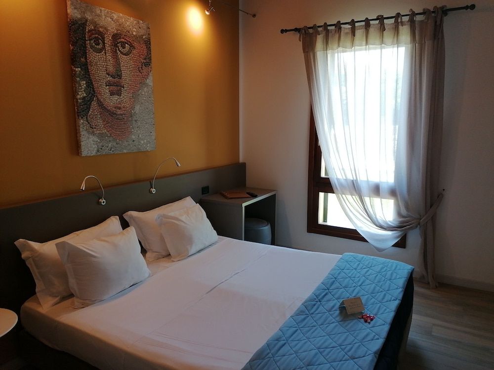 Family Room, Connecting Rooms, Pool View