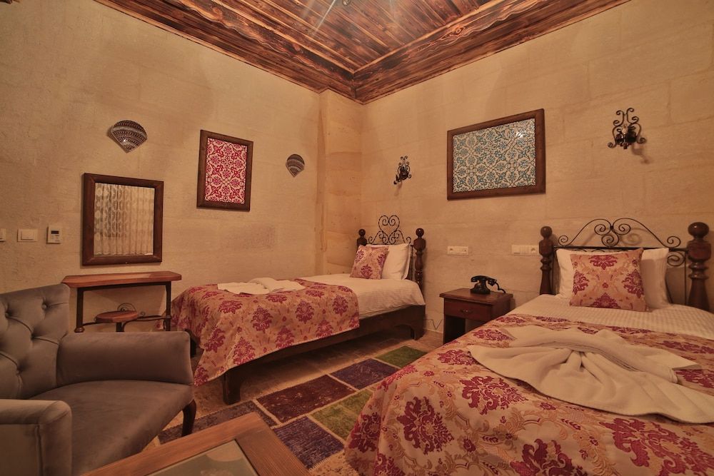 undefined Caravanserai Inn Hotel 9