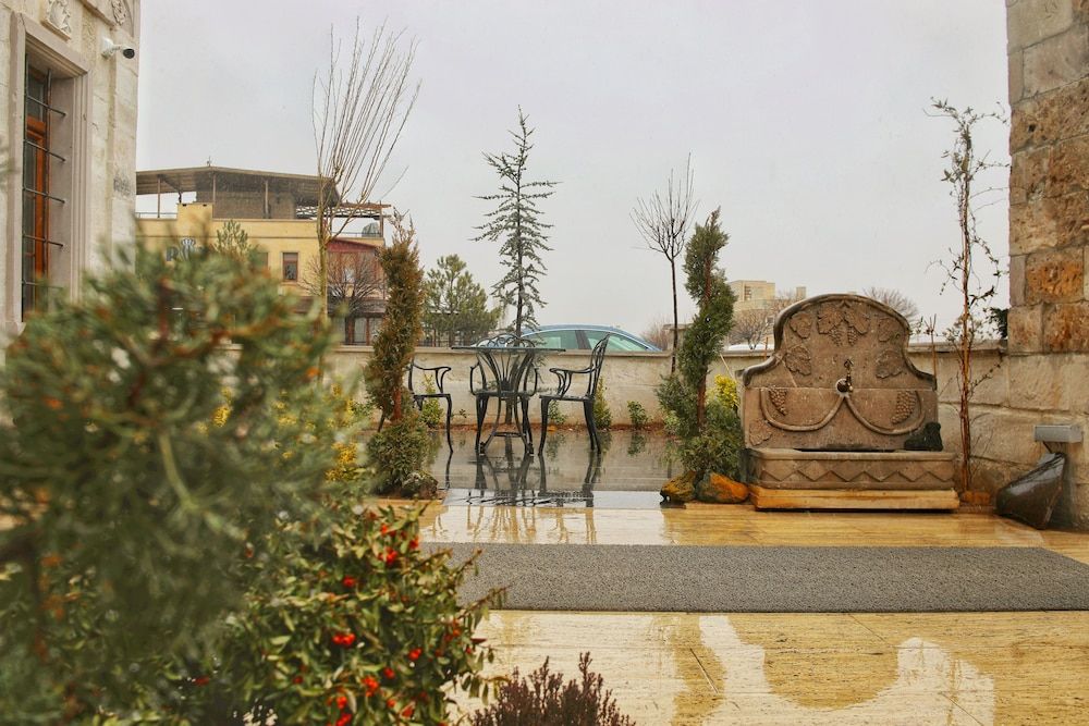 undefined Caravanserai Inn Hotel 8
