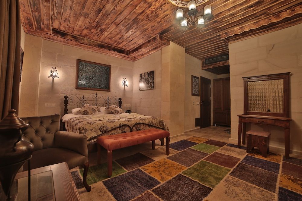 undefined Caravanserai Inn Hotel 4