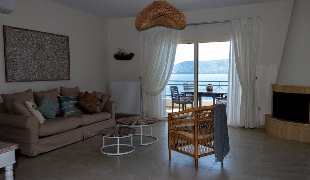 Grand Bleu Apartments & Villas Deluxe Apartment, 2 Bedrooms, Sea View 4