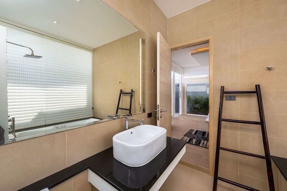 Signature Villas by TropicLook Villa 24