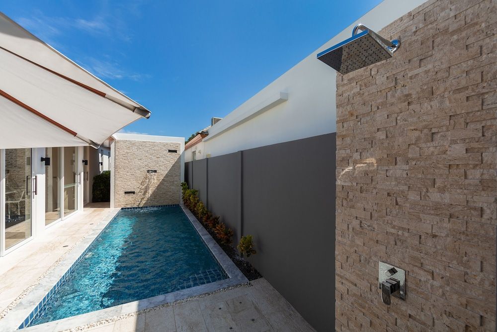 Signature Villas by TropicLook Villa 20