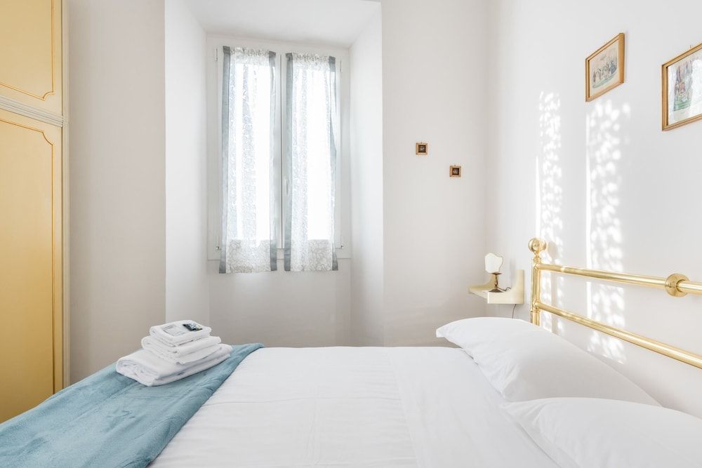 Le Grazie Apartments in Superb Location Apartment, 2 Bedrooms (Grazie 2) 15
