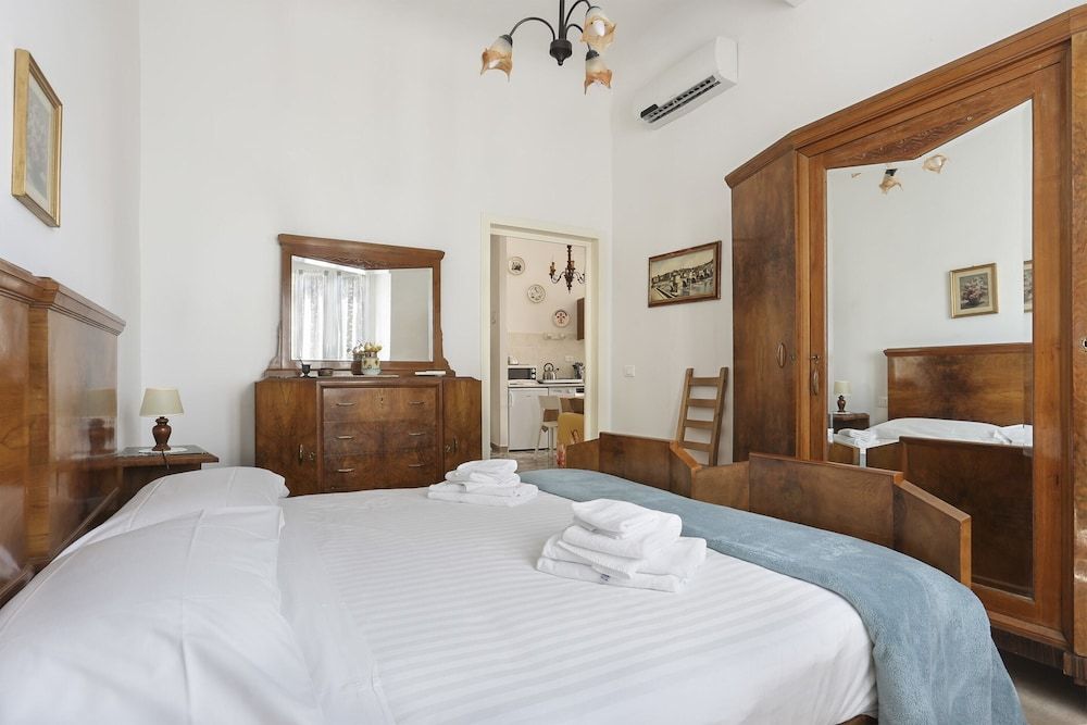 undefined Le Grazie Apartments in Superb Location
