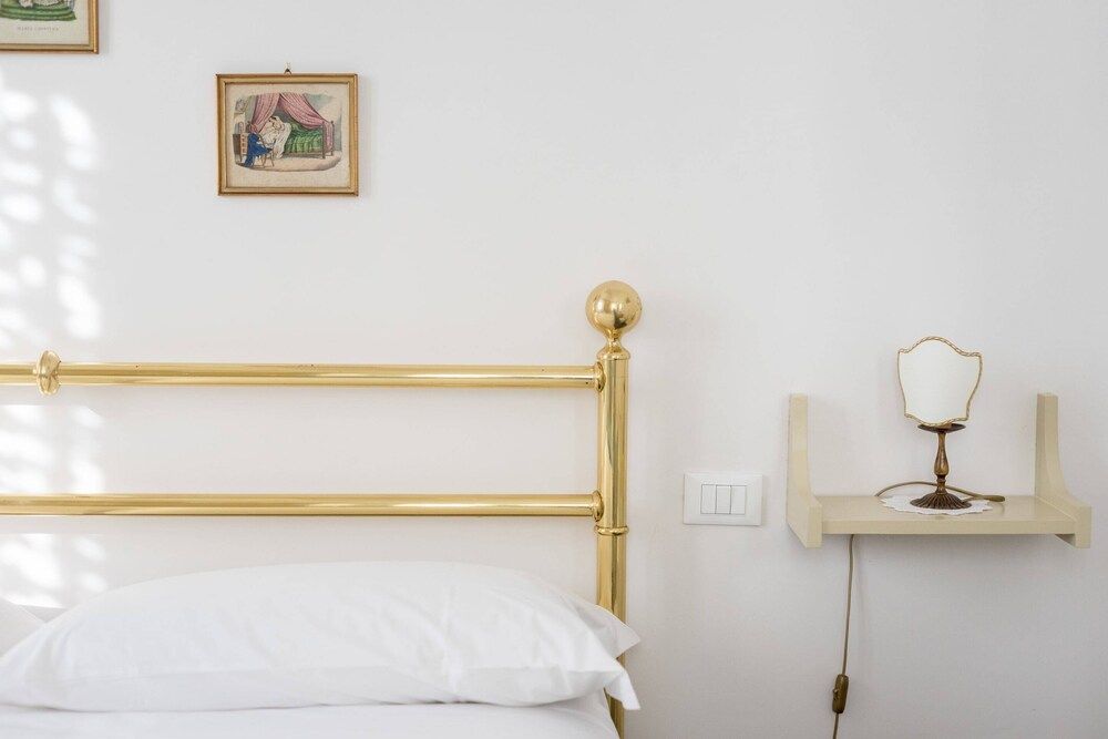 Le Grazie Apartments in Superb Location Apartment, 2 Bedrooms (Grazie 2) 11