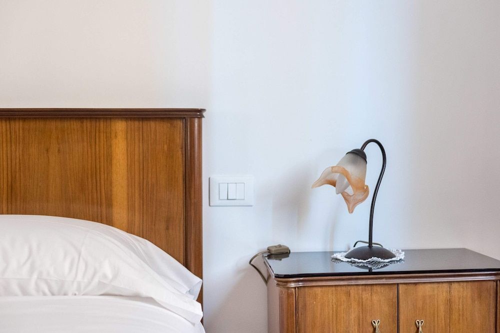 Le Grazie Apartments in Superb Location Apartment, 2 Bedrooms 8