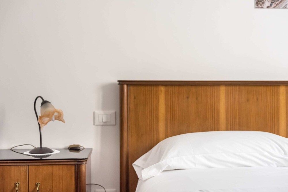 Le Grazie Apartments in Superb Location Apartment, 2 Bedrooms 9