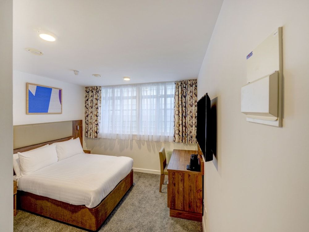 Superior Double Room (Shared)