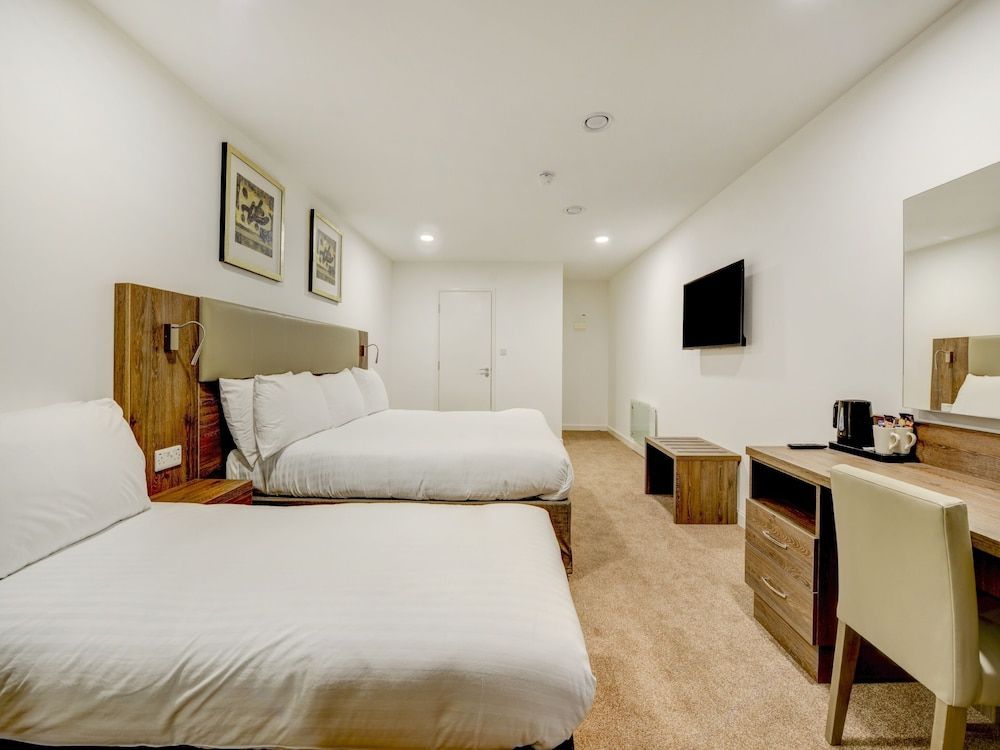 Family Quadruple Room, 2 Double Beds, Accessible