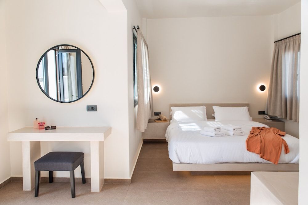 undefined North Wind Luxury Suites 3