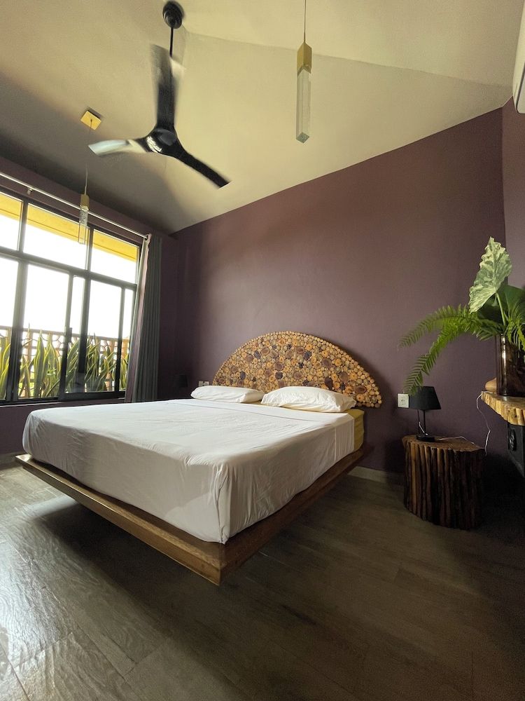 Deluxe Studio Suite