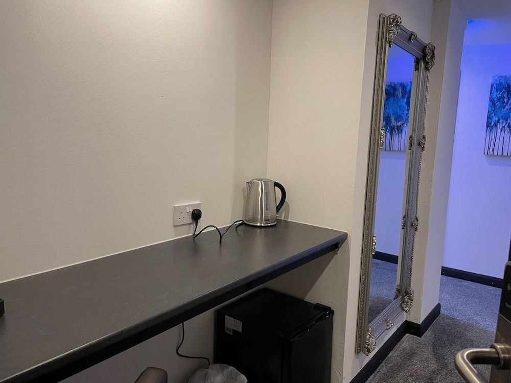 The Waterfront Lodges Premium Suite, 2 Bedrooms, Hot Tub, Lake View 9