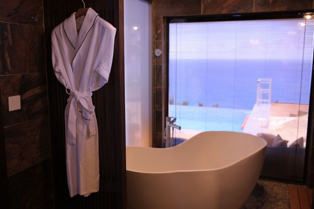 Sea Fun Villa Ocean View Room 6