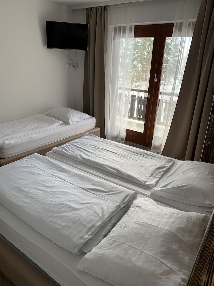 La Irmania Pension Comfort Triple Room 3