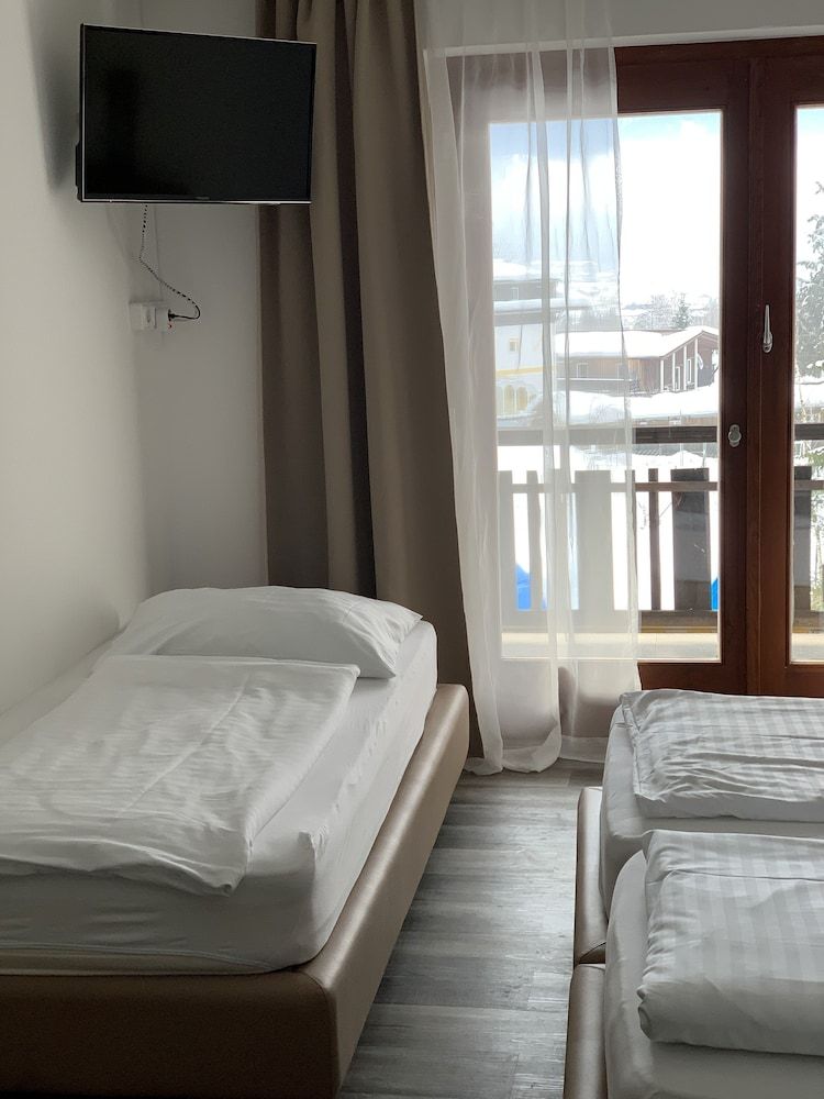 La Irmania Pension Comfort Triple Room 2