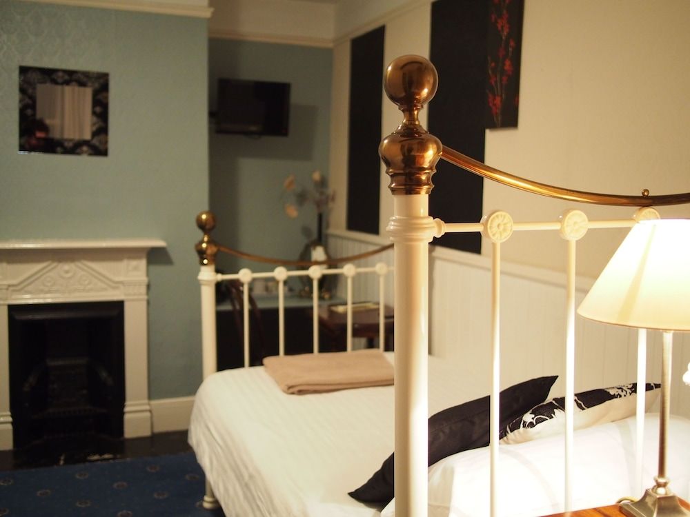 Single Room, Ensuite (Room 5)