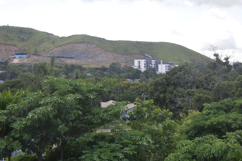 Hohola Apartments Superior Room 6