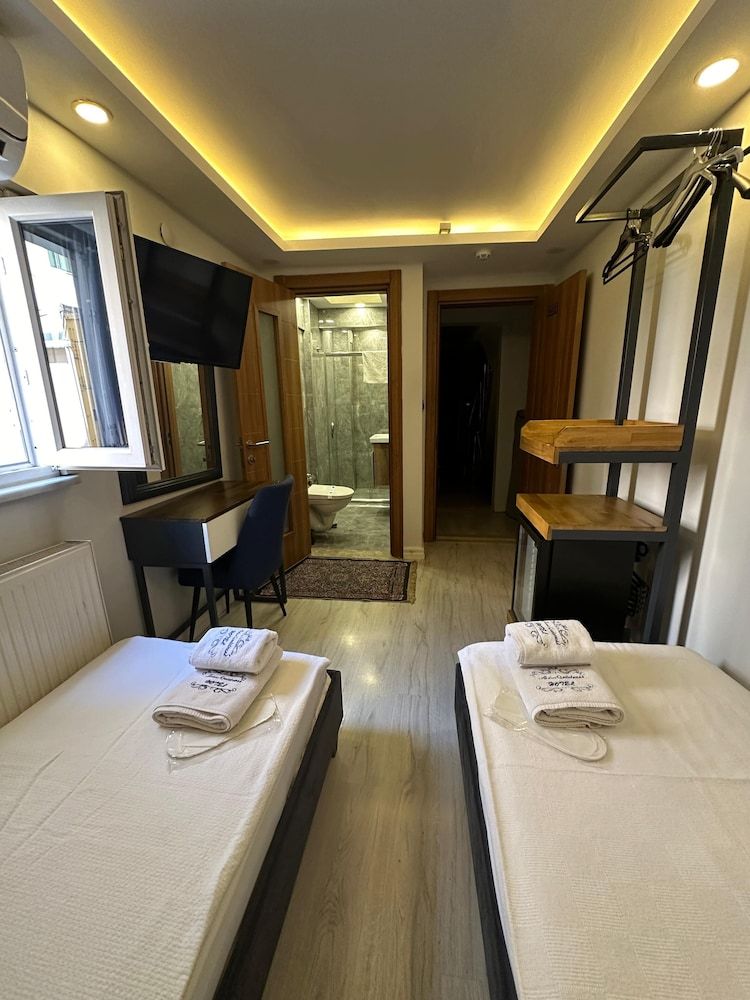 Economy Twin Room
