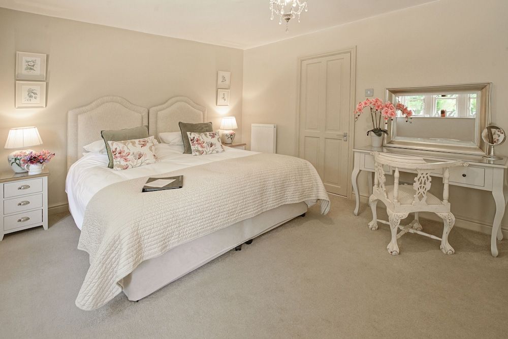 Superior King or Twin Room- Ground Floor