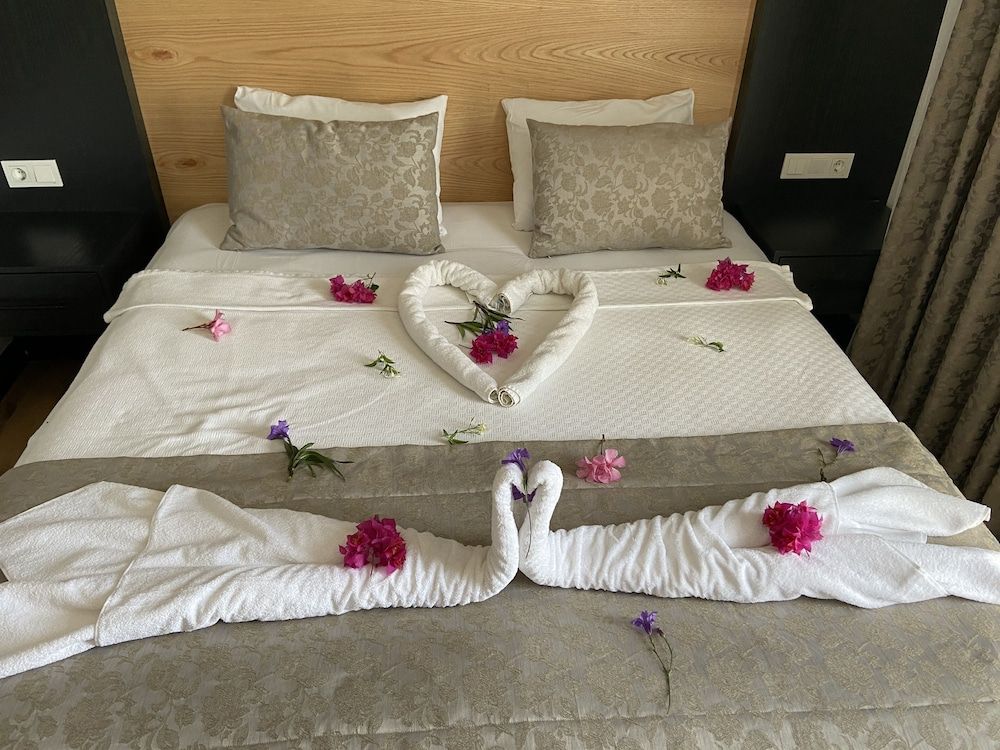 On Oda Oludeniz Standard Room, 1 Bedroom, Pool View 9